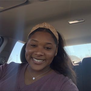 Meet your Posher, Mekylah